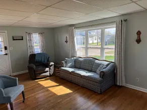 The Cottage on 13 - Image 3