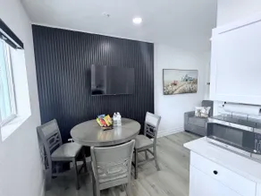 Modern Retreat w/ Patio Near Universal - Image 4