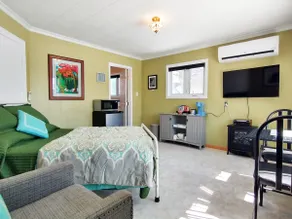 Baptiste Suite - Image 2