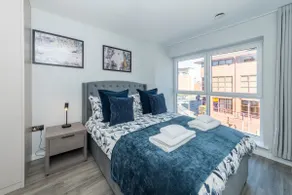 Brand New Flat with AC 5-Min Walk to Town Centre - Pass the Keys - Image 2
