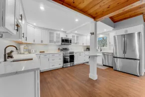 Lakefront! IndoorSauna! HotTub! Sleeps 14! Kayaks! - Image 4