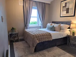 2 Bedr Portmarnock Dublin Suburb - Image 4
