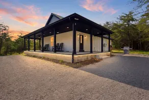 Cozy Retreat w/ Hot Tub, Fire Pit & Outdoor Dining - Image 5