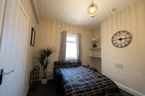 Cozy Apartment in Stoke-on-Trent One double bed - Image 3