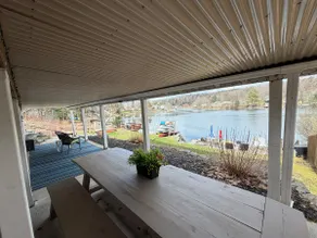 The Lakefront on Laurel - Image 3