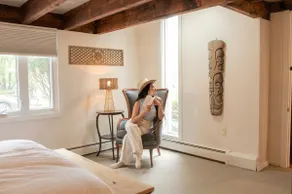 Downtown Coachhouse |Queens University|LakeOntario - Image 2