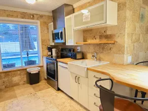Comfortable Apartment 2BR Walk to Beach Apt1 - Image 2