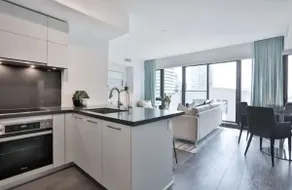 Luxury Loft in Yorkville! - Image 3
