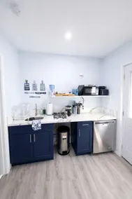 Bright & Chic Blue 1BR | Fast WiFi + Workspace - Image 3