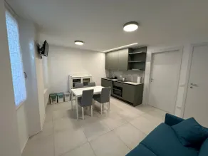 White Suite Lakeside - Image 3