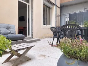 Le PATIO, air-conditioned, private courtyard, downtown - Image 2