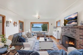 Timeless Tides Cottage | Waterfront, Sauna, Kayaks - Image 5