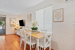 3x1 Staycay in High Wycombe - Image 4