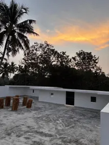 VAR: Teak Haus 1 - AC 2BHK, 10 min drive beach & cliff - Image 5