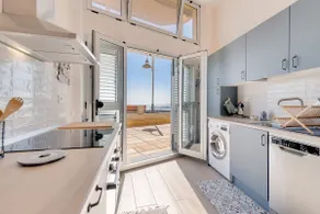 Home2Book El Camarote Seafront Retreat in Arinaga - Image 4