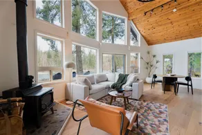 Luxury River Cabin | Hot Tub | Sauna | EV Charger - Image 3