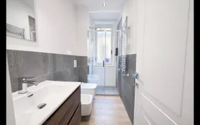 Luxury Apartment in Old Town, Piazza Cavalli, 2 Bedrooms - Image 5
