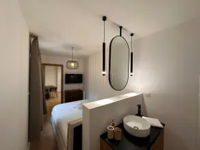 Modern cozy space for 6 people in the heart of Charleville - Image 2