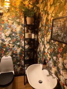 Cozy & centrally located accommodation - Image 4