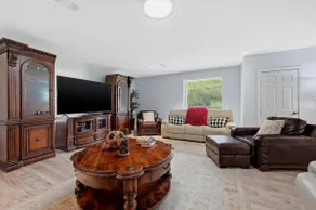Hot Tub Retreat with Fenced Yard Near Lake Texoma - Image 3