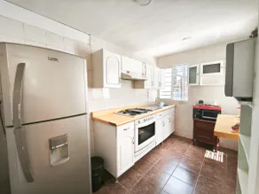 Spacious and comfortable space, ideal for families or groups - Image 3