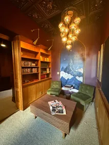 Cozy & Unique a Readers Retreat | Downtown Loft - Image 2