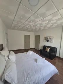 Honey Stay: Perle Lumineuse, 3 minutes from the train station - Image 4