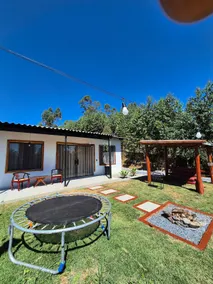 Romantic getaway with bathtub and garden - Image 2