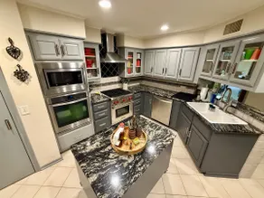 Rodeo Ranch Sleeps 14, Walkable to MSU - Image 2