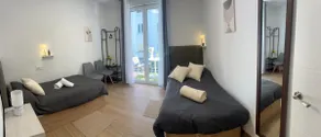 Brand-new, bright downtown apartment with parking - Image 2