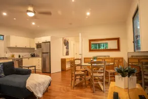 Montville Hideaway Cottage - Image 5