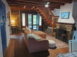 Bluestone Acerage Retreat w/ Pool - Image 4