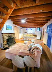 Bluestone Acerage Retreat w/ Pool - Image 3