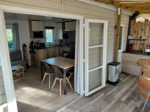 Luxury mobile home on a large, open plot - Image 5