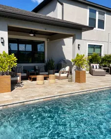 EXECUTIVE HOME med POOL - CENTRAL LOCATION - Image 2