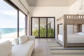 Sparkling Waters of Hanover: Luxury Villa - Image 5