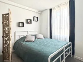 Fully renovated modern haven - Image 5