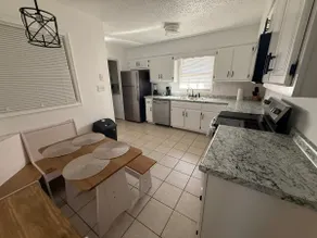 4 Bedroom House - Image 3