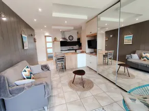Apartment with terrace between the beach and the thalassotherapy center - Image 3