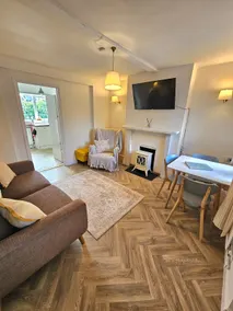 Holly Cottage in the heart of Sherwood Forest - Image 4