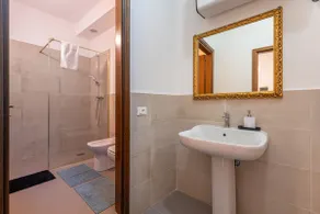 Domus Aurum 5*: Unique & Distinctive Flat - No ZTL - Image 4