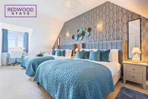 BRAND NEW! Farnborough Air Show Serviced Home X2 FREE Parking By Redwood Stays - Image 2