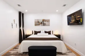 LUXE 3BR Penthouse|Rooftop|Game Room|Near NYC, WTC - Image 3