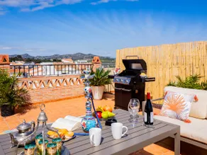 Chill Suite Luxury Rooftop Terrace & BBQ - Image 3