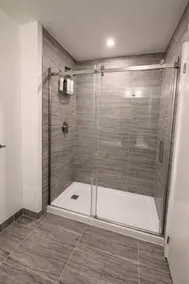 Downtown Luxury Living | Gym/Pool/Sauna/Bowling - Image 5