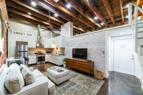 Downtown Main St. Gem - Loft 5 - Image 2
