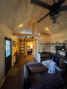 Grinning Mule Lodge - Image 2