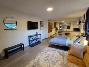 Quiet & Cozy Garden Level Studio on Oakland Hill! - Image 3