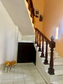Apartment in Paraiso one block from the beach - Image 4