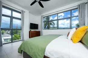 Stylish Condo with Rooftop Pool and Gym - Image 5